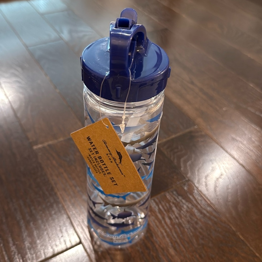 NWT Tommy Bahama Kids Shark Water Bottle